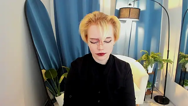 KellyKik's cam snapshot