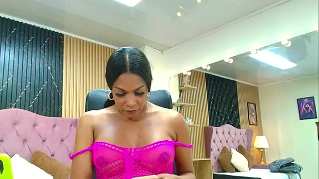 BARBIE_BROWNN live sex cam
