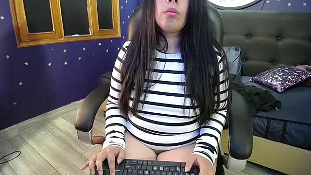 laya_seduce's cam snapshot