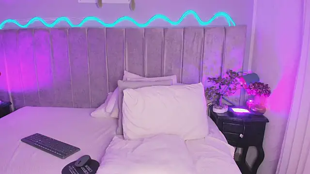 Aura_sun's cam snapshot