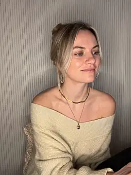 Milla__one's cam snapshot