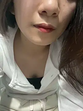 berry_alma06's cam snapshot