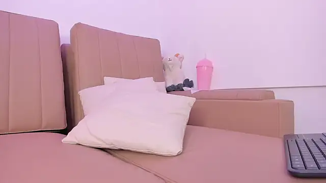 DollMey_'s cam snapshot