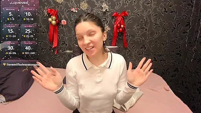 MelaniGrand live sex cam