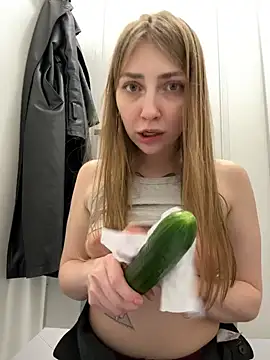 Sunny___Bunny's cam snapshot