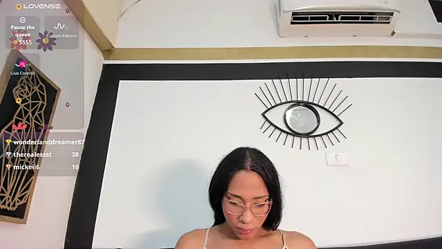 EmilyGomezLS live sex cam