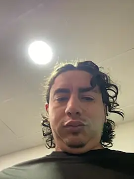 DanielGomez9's cam snapshot