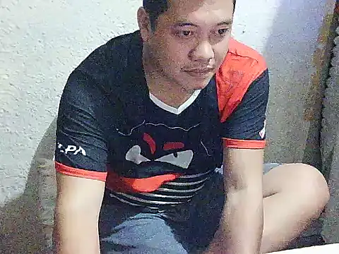 UrAsianGuy90's cam snapshot