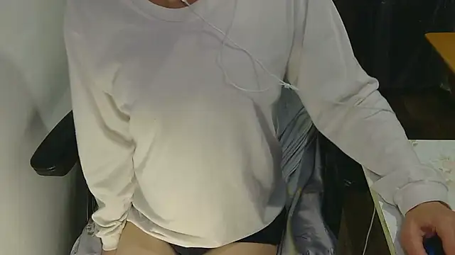 felixlau18's cam snapshot