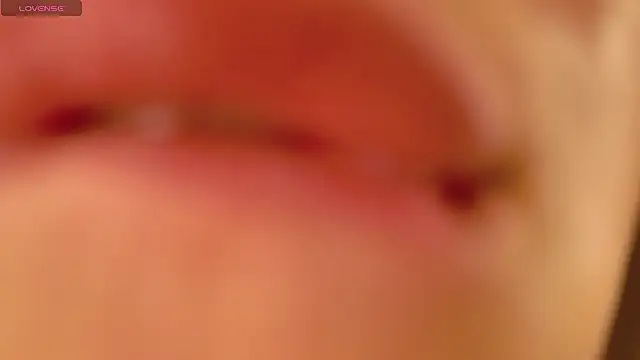 BellaSink's cam snapshot