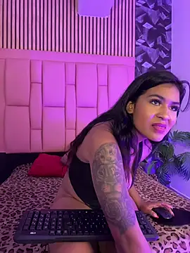 yayasmile's cam snapshot