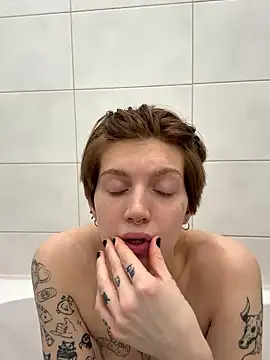 ginger_novaa's cam snapshot