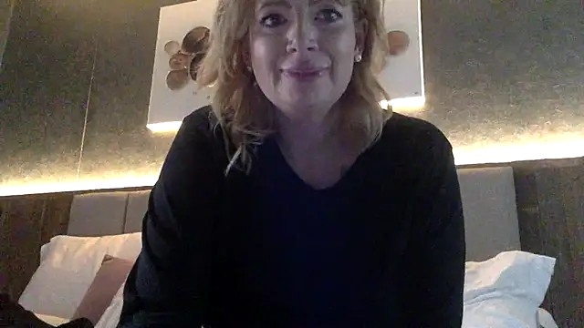 SydneyNoir's cam snapshot