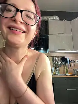 coy_girl_'s cam snapshot