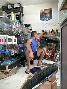 Paul22cm- live sex cam