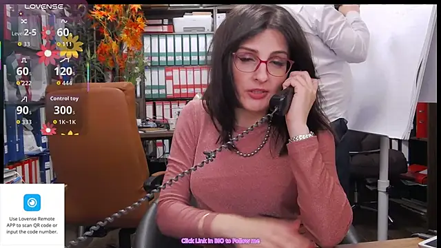 classyladyrellax live sex cam