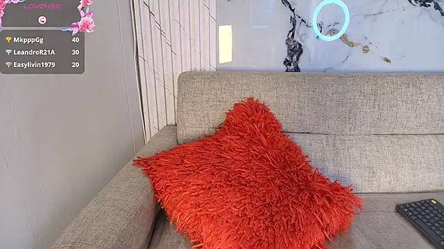 NatashaTaylor1's cam snapshot