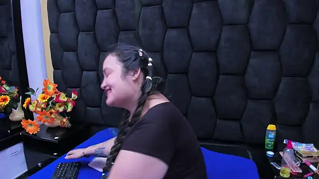 MiaRouss69's cam snapshot