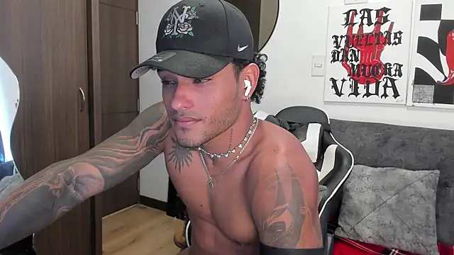 Alessandro_Vanni live sex cam