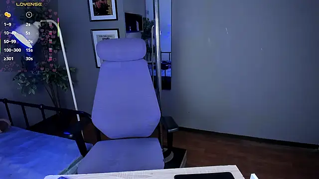 Bayonetta_doll live sex cam