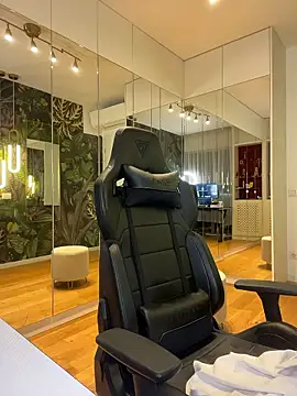 MileySin1111 live sex cam