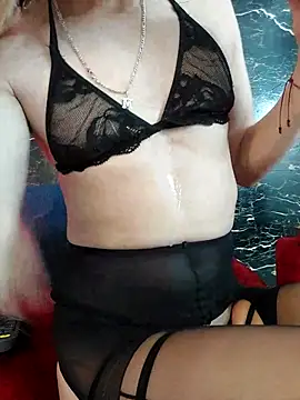 crislingery_dolli live sex cam