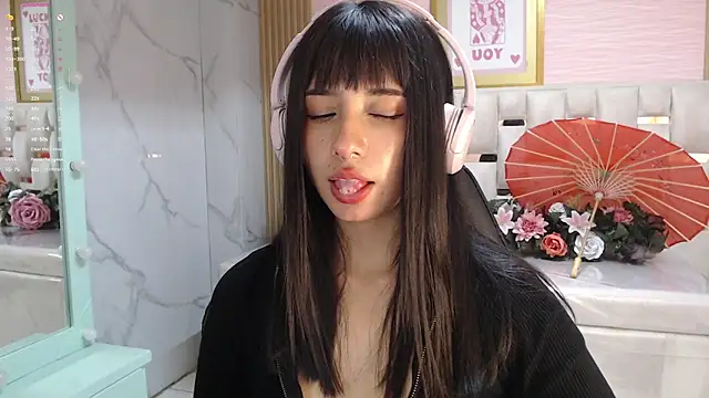 allyssa_bellini_s live sex cam