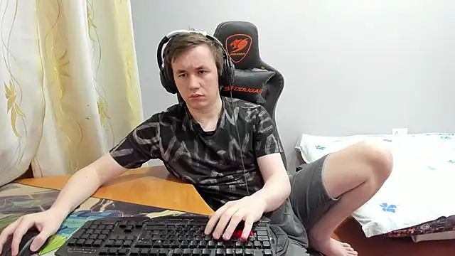 iliaskrislove live sex cam