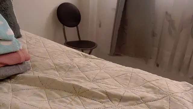 Sarah-w live sex cam