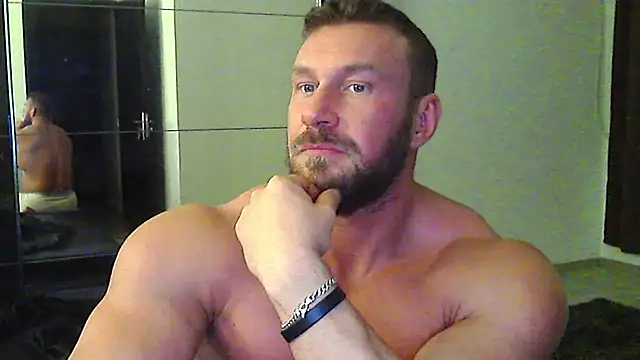 muscularkevin live sex cam