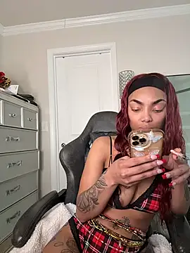 butterflybootyy live sex cam