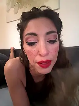 Amani_thewolf live sex cam