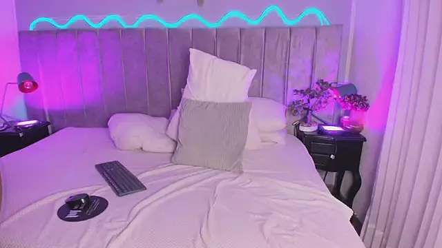 Aura_sun's cam snapshot