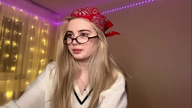 KariJarecke's cam snapshot