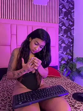 yayasmile's cam snapshot