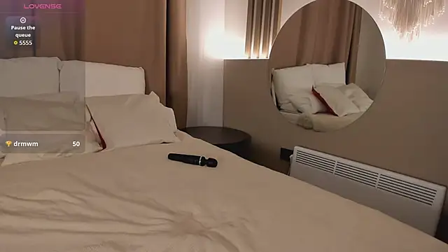 chloe_dreammm's cam snapshot