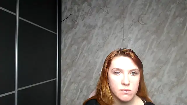 Reginasmilee's cam snapshot