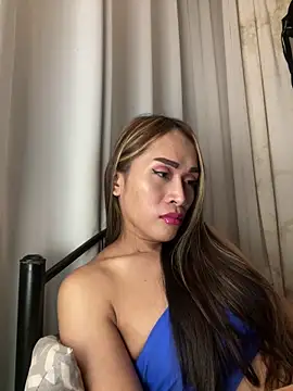 RomanticPearlTS live sex cam