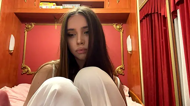 LauraMystiq's cam snapshot