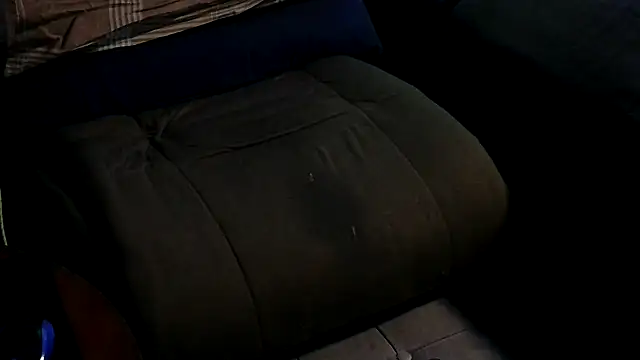 ChunkyMonkey007's cam snapshot