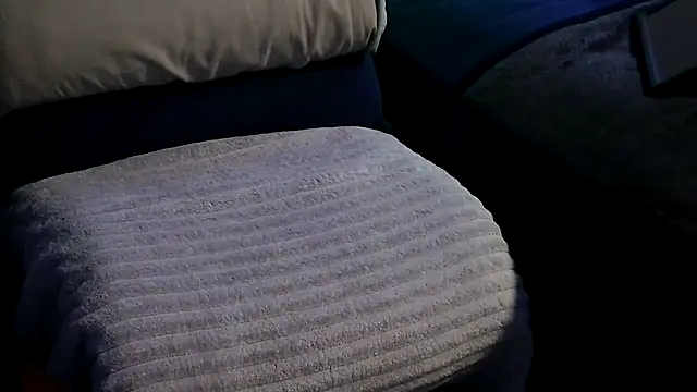 ChunkyMonkey007 live sex cam