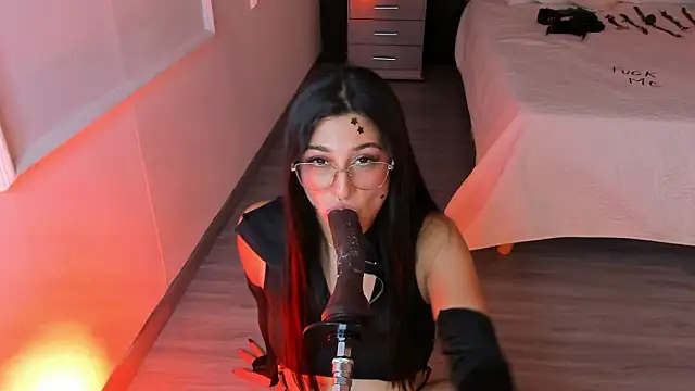 Gabrielakassi live sex cam