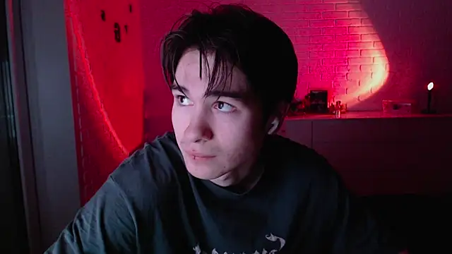 MarkusDean live sex cam