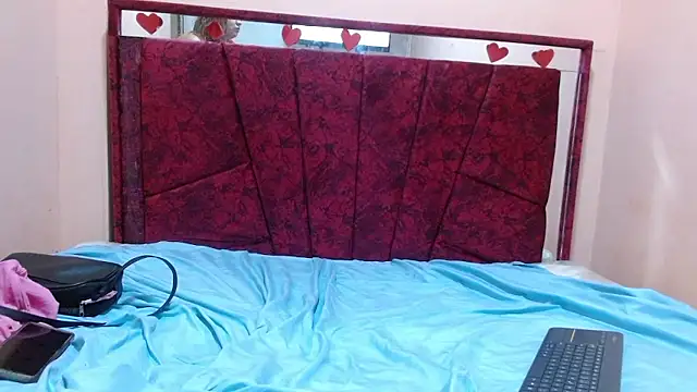 maye_bbw_pabom's cam snapshot