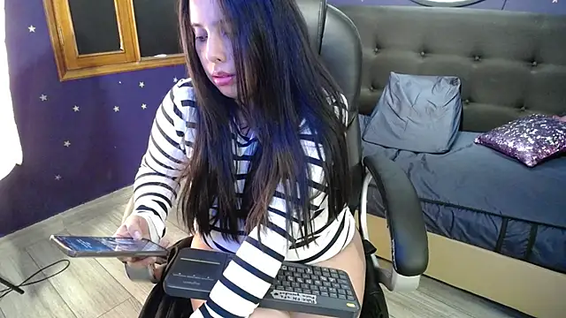 laya_seduce's cam snapshot