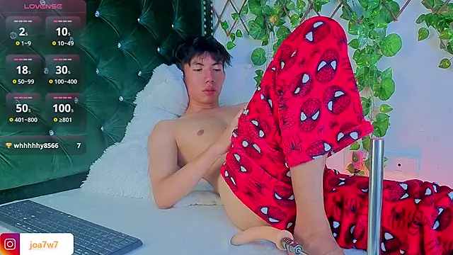 Levii_Ackermann live sex cam