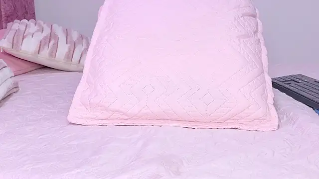 kendal_rossi live sex cam