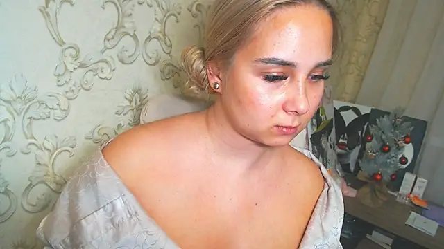 DolphinDreams live sex cam