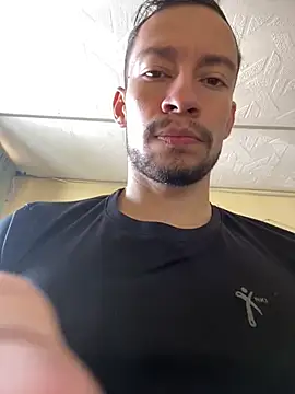 TyagoRoberts_ live sex cam