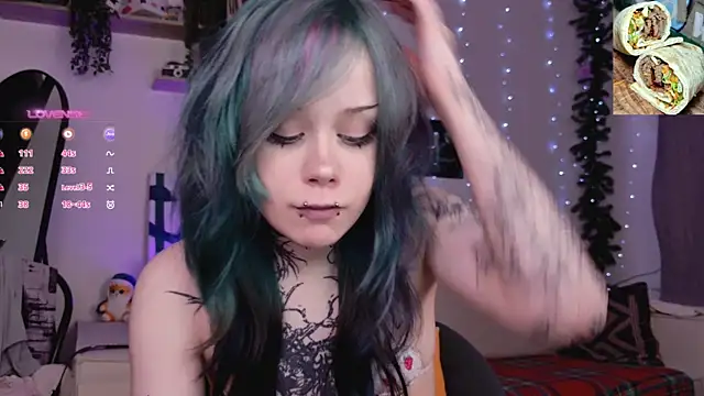 Lollyshy live sex cam